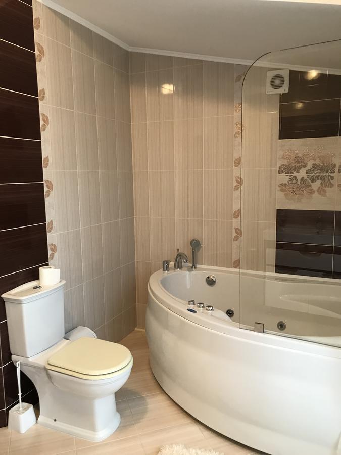 Дворівневі Апартаменти Antique Ternopil Luaran gambar
